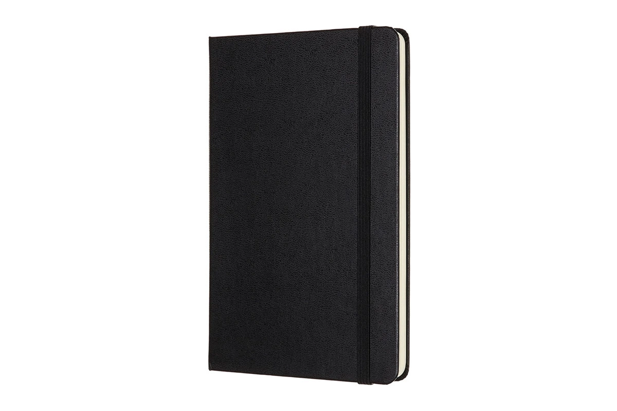 Een Moleskine Classic Plain Hardcover Notebook Medium Black koop je bij Moleskine.nl